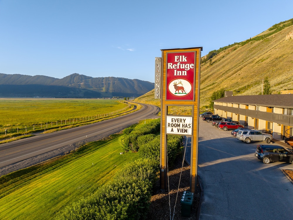 Elk Refuge Inn - photo 108