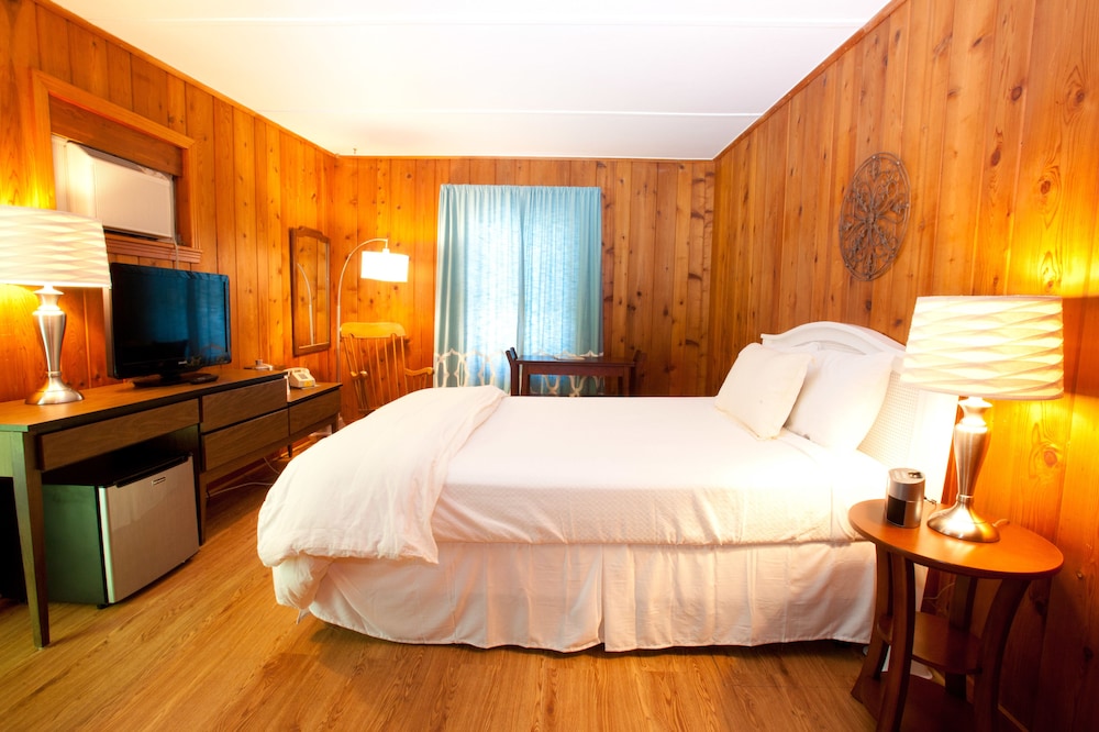 Whispering Winds Motel - photo 9