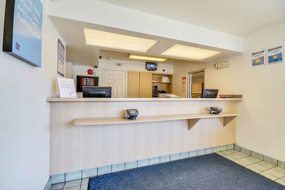 Motel 6 Tuscaloosa - photo 18