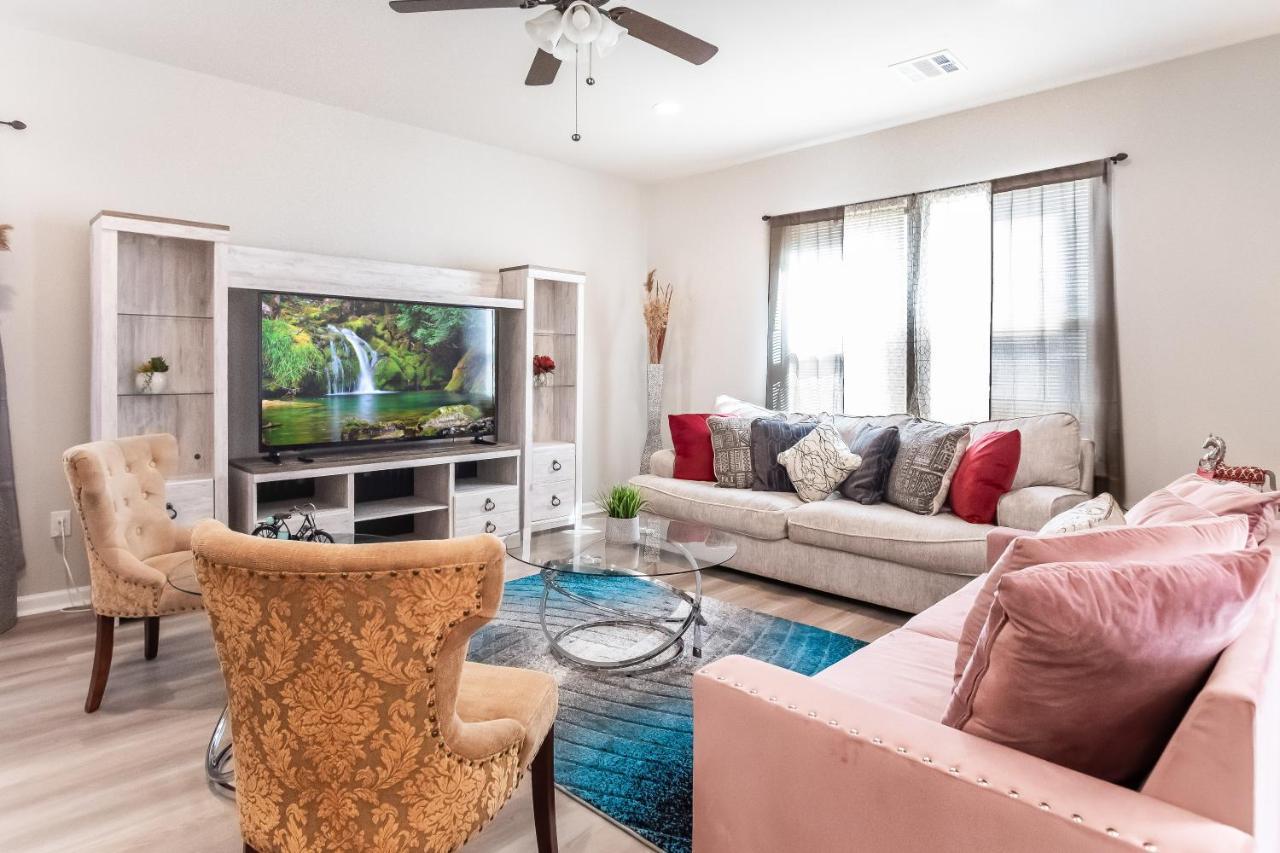 Bayou Bengal Royal Stay n Tailgate by LSU BC1025 in Baton Rouge, United States