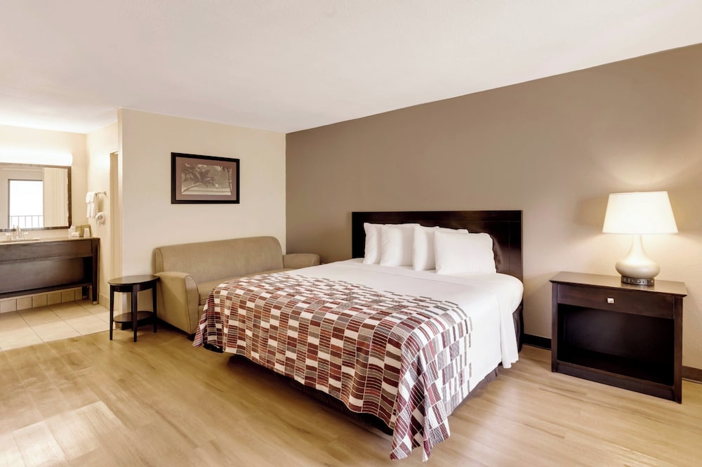 Red Roof Inn Gulfport Biloxi Airport - photo 11