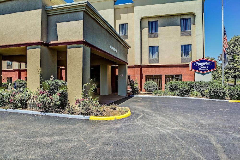 Hampton Inn by Hilton Columbus I 70E Hamilton Rd - photo 69