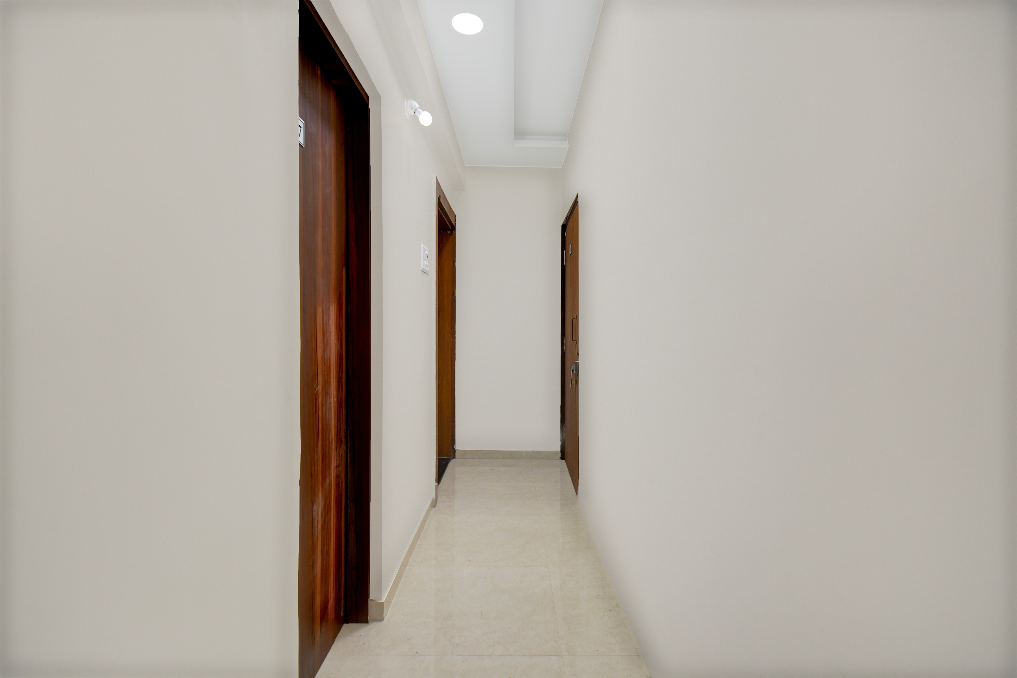 Super Townhouse Pimple Nilakh Pune — 4-Star Luxury Hotel in Pune, India