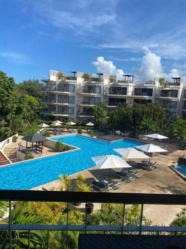 Dewa One bedroom suite — 4-Star Luxury Hotel in Suwannaphum, Thailand
