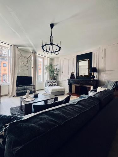 L’haussmanien Au Coeur de Ville in Aurillac, France