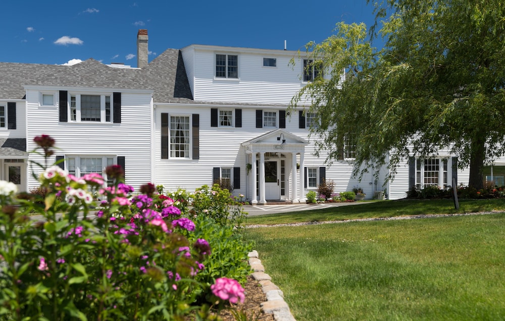 The Willows - carbon neutral hotel in Bar Harbor