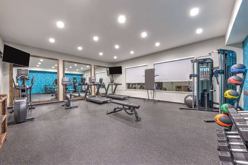 La Quinta Inn & Suites by Wyndham Tyler University Area - photo 10