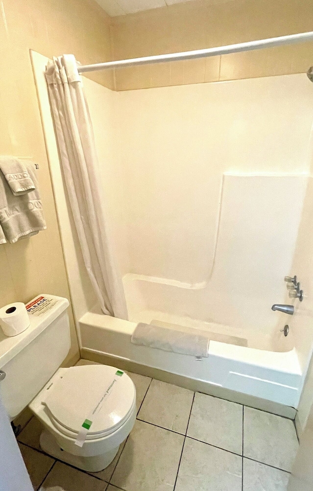 Maddox Inn - photo 48