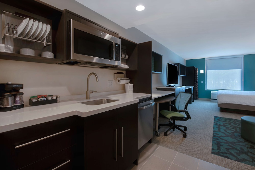 Home2 Suites by Hilton Fayetteville North - photo 8
