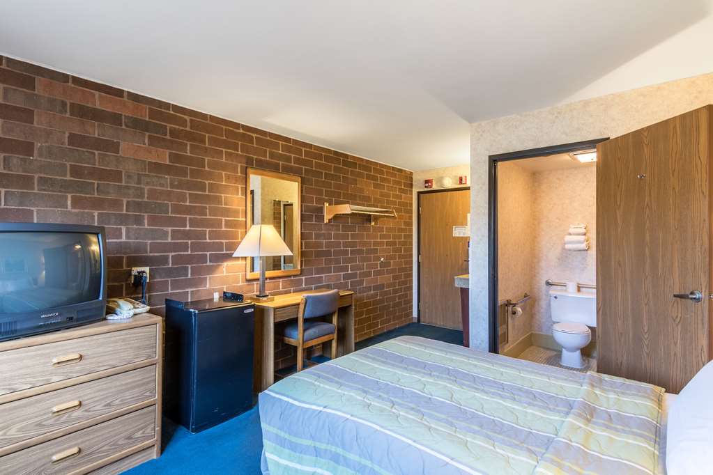 Motel 6 Eau Claire WI - photo 17
