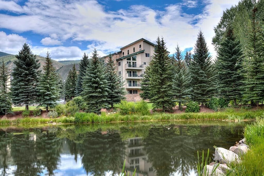 GetAways at Falcon Point Resort - last minute hotel in Avon