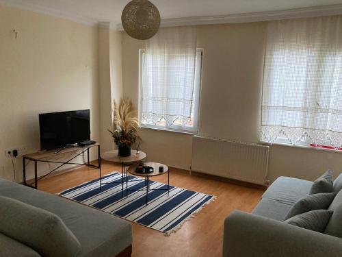 Stylish Triplex With Turkish Bath Terrace Central Location — Istanbul