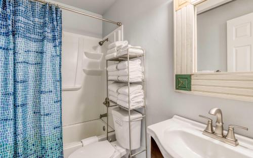 The Strand at Twin Rocks in Rockaway Beach, United States