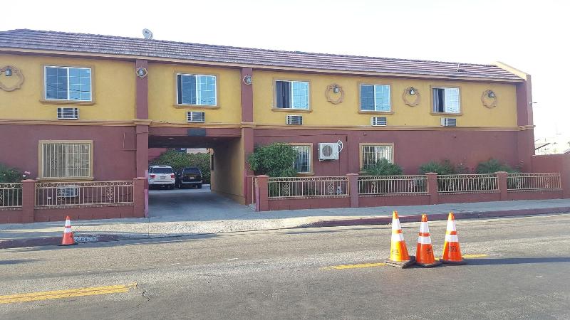 Central Inn Motel on 41 Street - photo 16