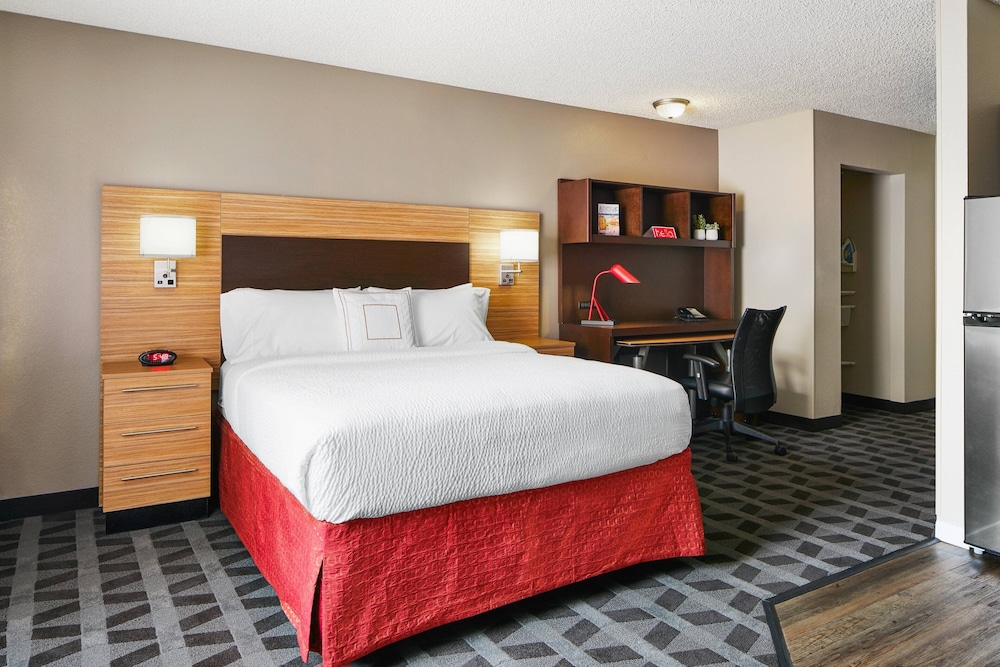 TownePlace Suites Tempe at Arizona Mills Mall - photo 9