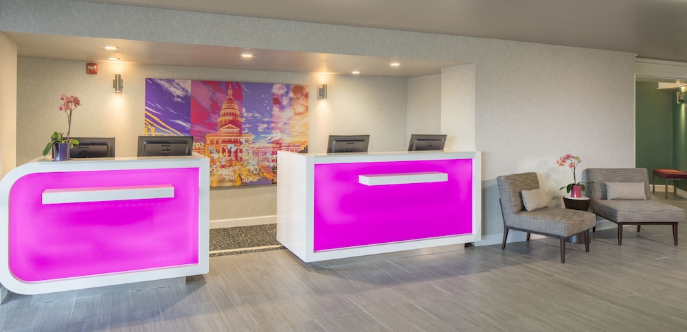 DoubleTree by Hilton Hotel Austin Northwest Arboretum - photo 2