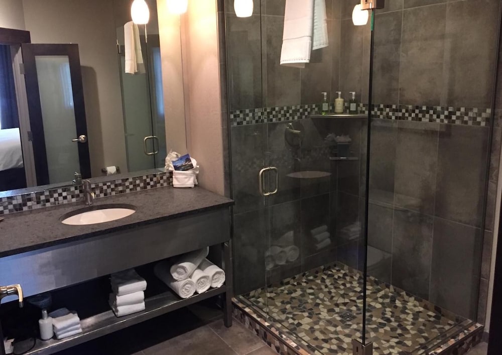 The Firebrand Hotel - photo 18