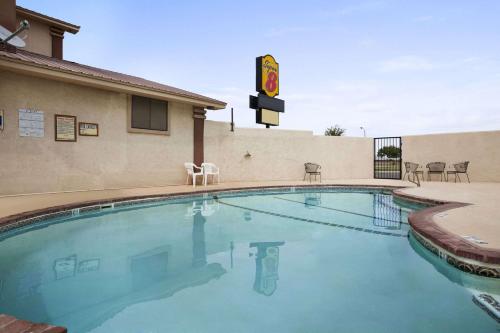 Super 8 by Wyndham Carlsbad - photo 28
