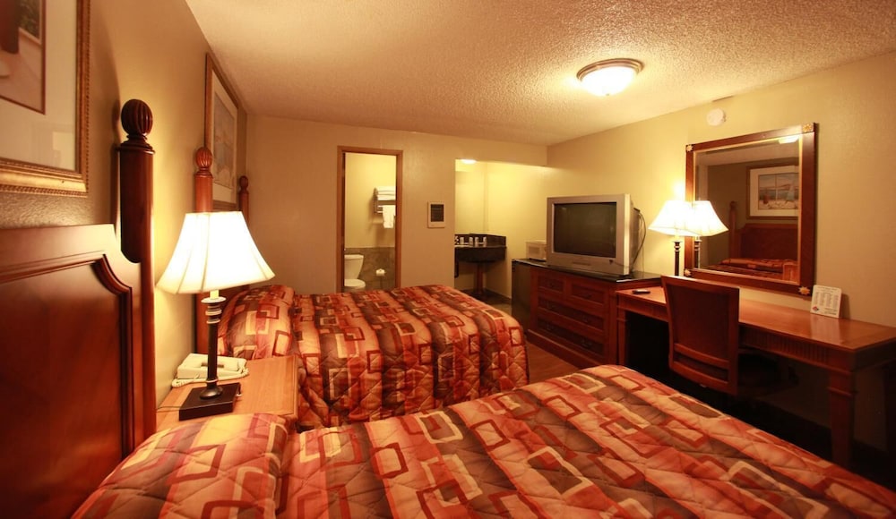 Executive Motel - photo 8