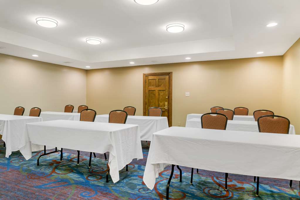 Best Western Greenfield Inn - photo 11