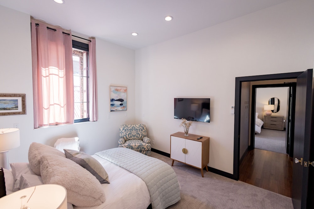 Speakeasy Suites - photo 25