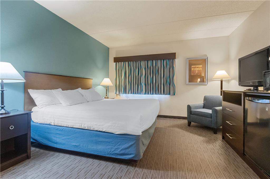 AmericInn by Wyndham Green Bay East - photo 67