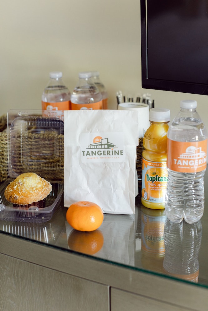 Tangerine Motel - photo 54