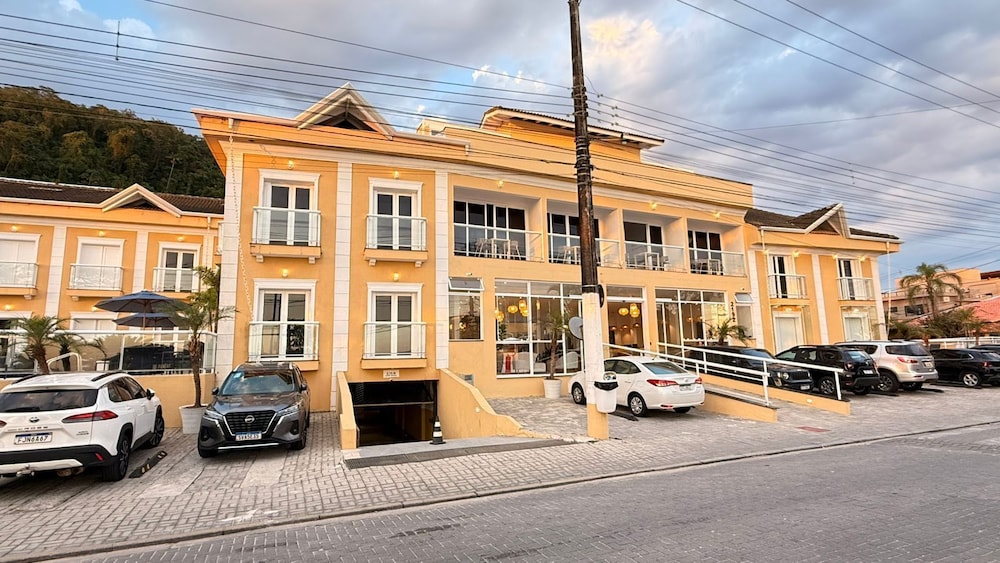 Juquei Frente ao Mar Hotel Pousada in Sao Sebastiao, Brasil