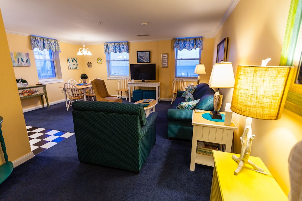 The Flanders Hotel - photo 26