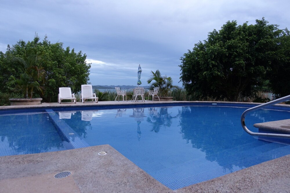 Hotel Bahia Taitza in San Jose, Guatemala