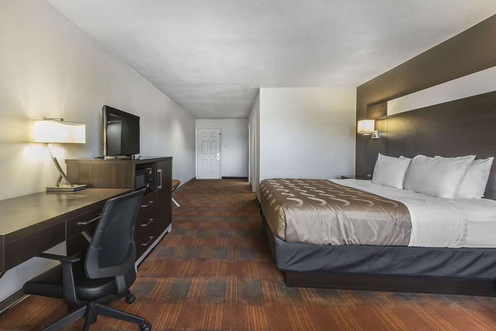 Quality Inn & Suites Stuttgart North - photo 12