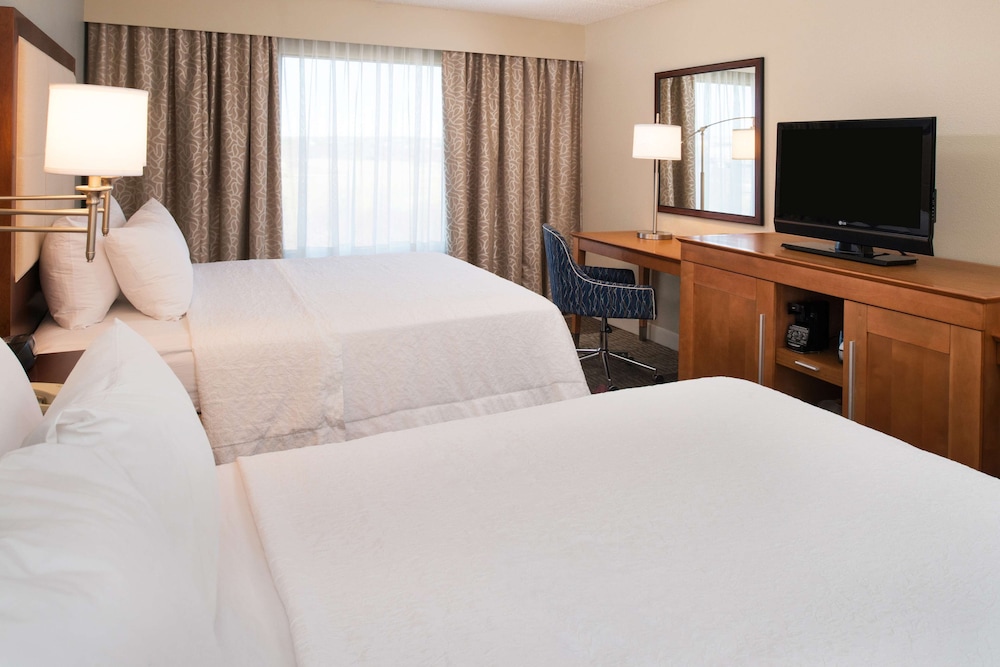 Hampton Inn & Suites Schertz - photo 21
