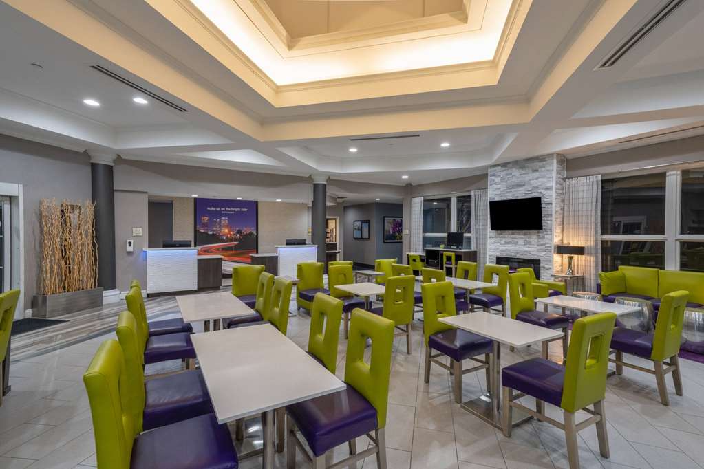 La Quinta Inn & Suites by Wyndham Birmingham Hoover - photo 12