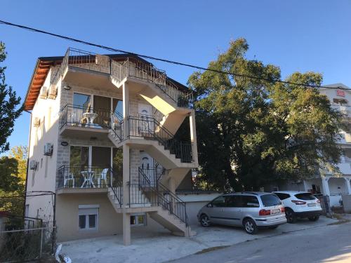 Budva Jaz apartmani DIF in Budva, Montenegro