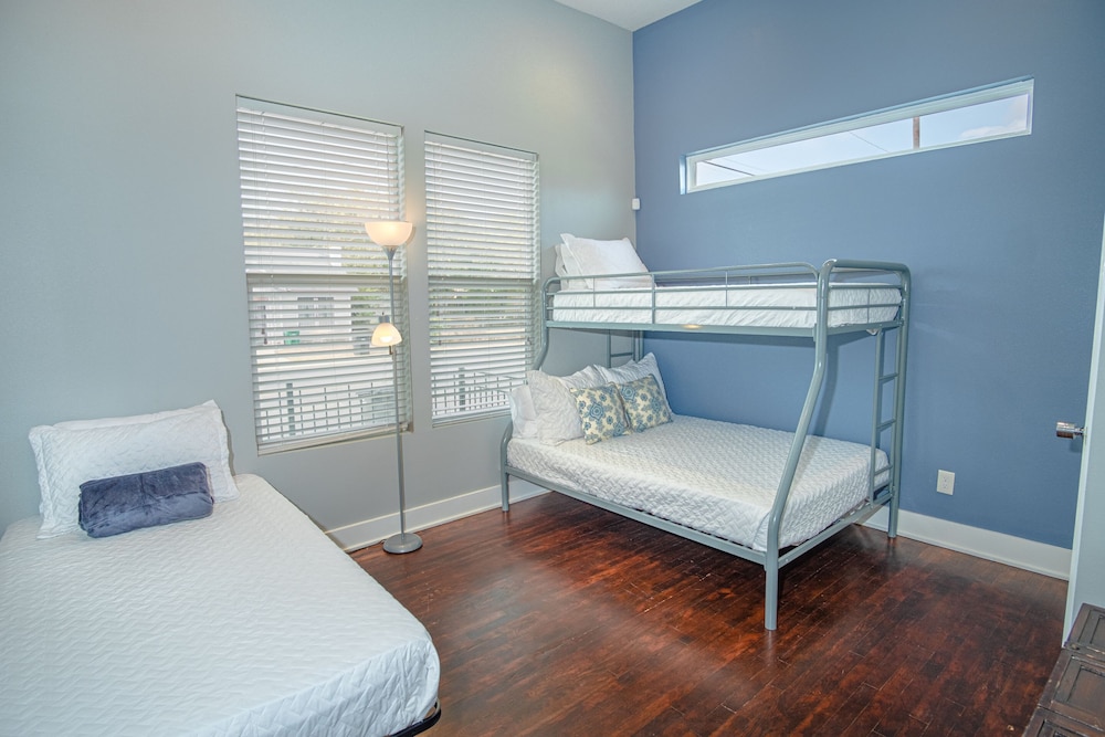 Prosperity Place Remodeled 3br 2ba Near Downtown - photo 10