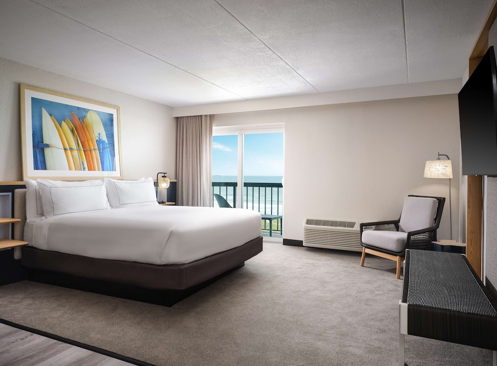 Hilton Garden Inn Cocoa Beach Oceanfront - photo 12