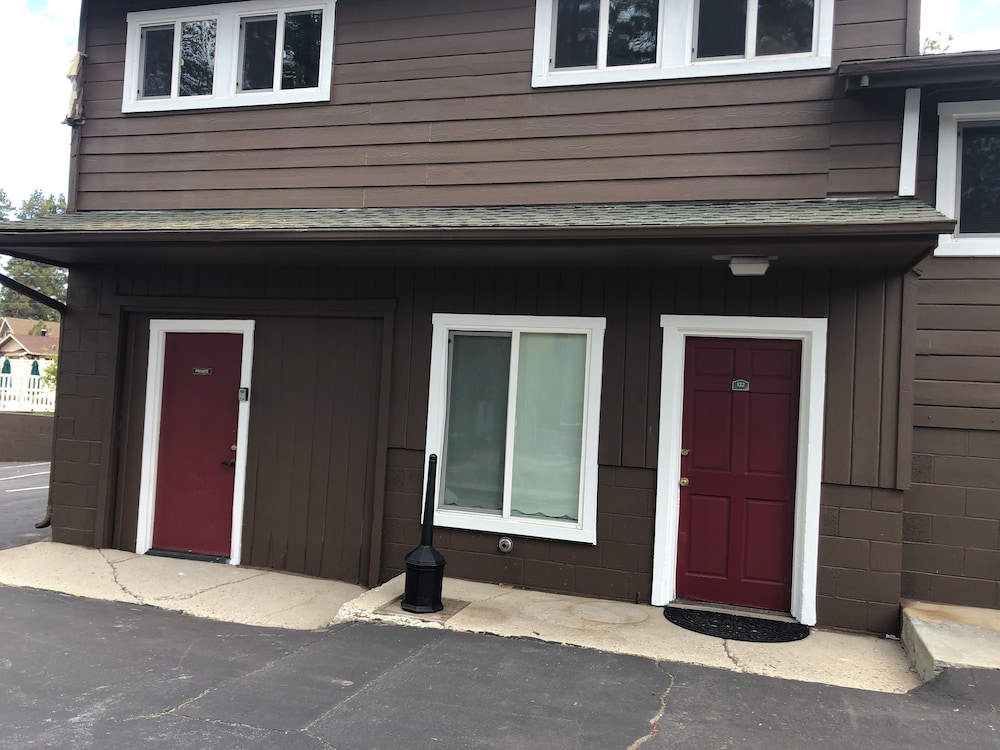 Bay Meadows Resort - photo 25