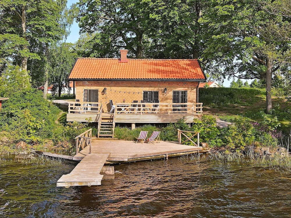 6 Person Holiday Home In Hova By Traum 19731981 — Hova