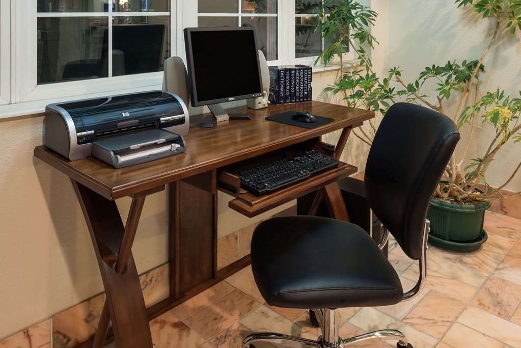 Microtel Inn & Suites by Wyndham Sainte Genevieve - photo 16