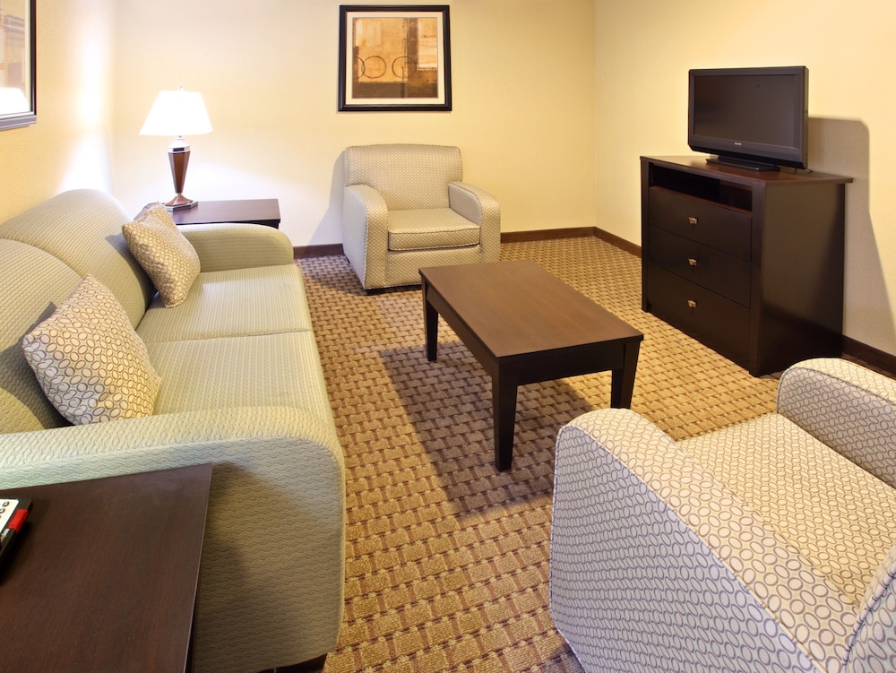 Hyatt House Bentonville Rogers - photo 12
