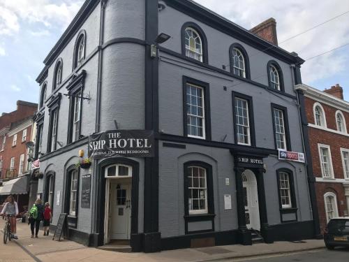 The Ship Hotel — hotel in Crediton