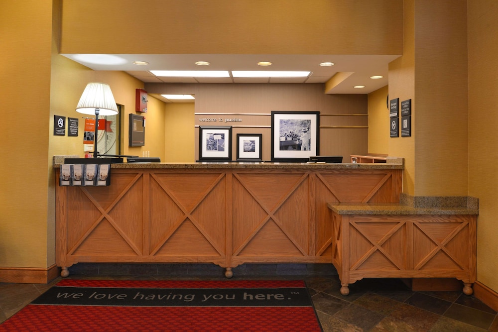 Hampton Inn & Suites Pueblo Southgate - photo 5