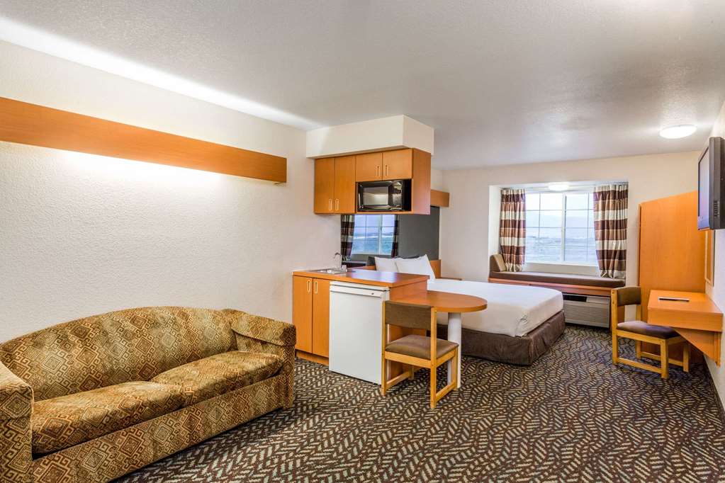 Microtel Inn & Suites by Wyndham Salt Lake City Airport - photo 32