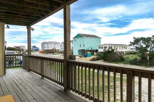 BeachyPeachyKeen by Oak Island Accommodations - photo 48