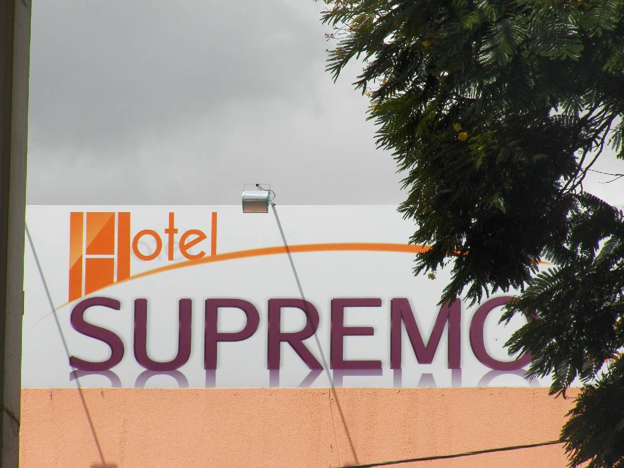 Hotel Supreme Pistão Sul Próximo ao Taguatinga Shopping in Taguatinga, Brasil