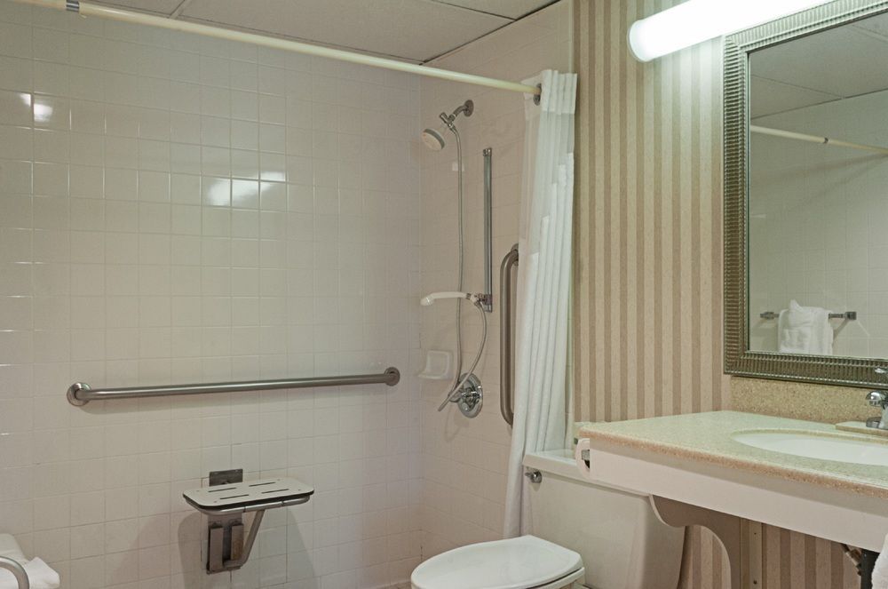 Cincy Hotel - photo 9