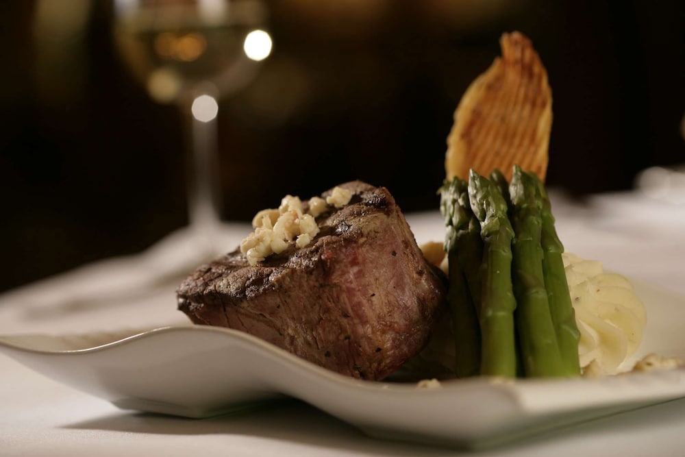 DoubleTree by Hilton Lisle Naperville - photo 23