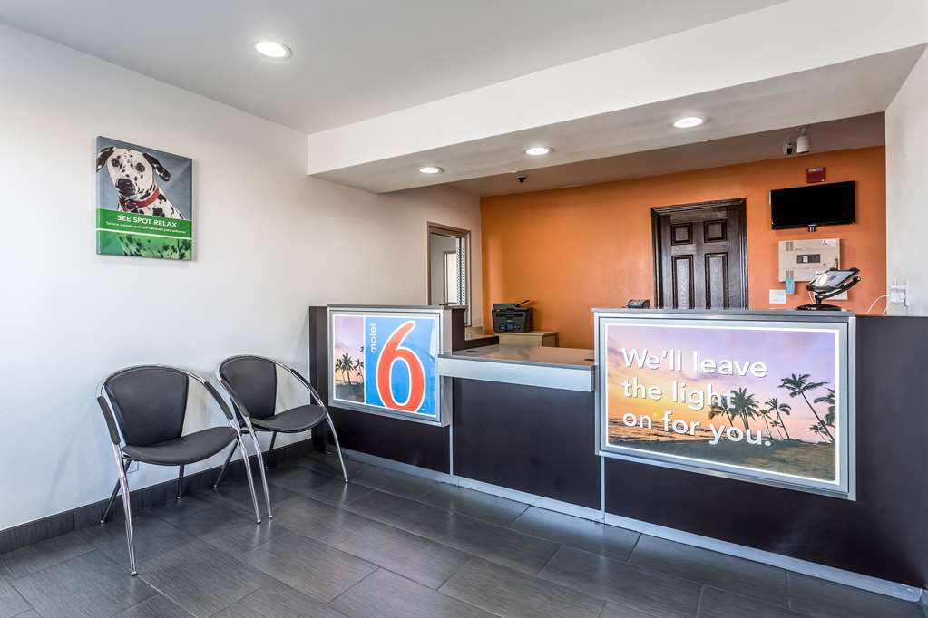 Motel 6 Needles CA - photo 26