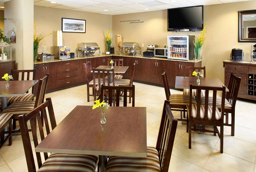 Microtel Inn & Suites by Wyndham St Clairsville Wheeling - photo 23