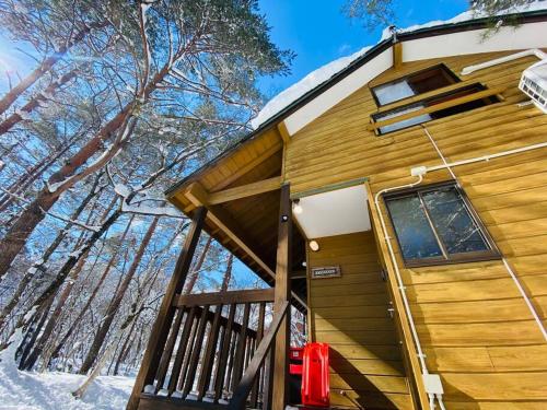 Pyreneescottage 一棟貸コテージ 車庫付 in Hakuba, Japan